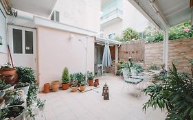 Debbie'S House